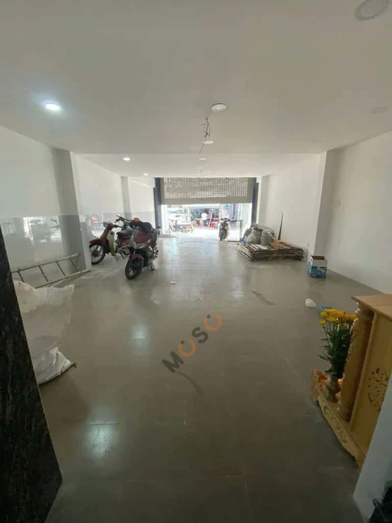 Cho thuê nhà mặt tiền Lê Văn Duyệt Quận 1, TP.HCM – 4 phòng ngủ, giá 38 triệu — Hình 2 Cho thuê nhà mặt tiền Lê Văn Duyệt Quận 1, TP.HCM – 4 phòng ngủ, giá 38 triệu — Hình 2