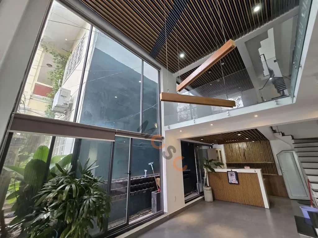 Cho thuê nhà mặt tiền Lê Lợi Hải Châu, Đà Nẵng – 4 phòng ngủ, giá 20 triệu — Hình 3 Cho thuê nhà mặt tiền Lê Lợi Hải Châu, Đà Nẵng – 4 phòng ngủ, giá 20 triệu — Hình 3