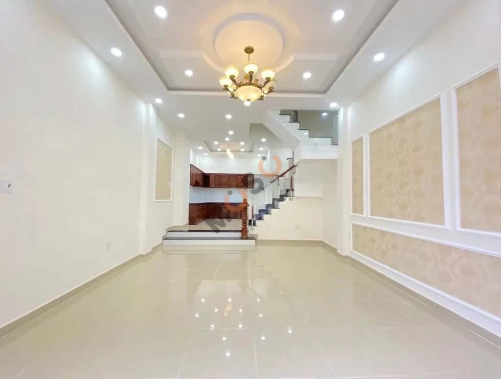 Cho thuê nhà mặt tiền Đường Nguyễn Tri Phương Quận 10, TP.HCM – 6 phòng ngủ, giá 36 triệu — Hình 2 Cho thuê nhà mặt tiền Đường Nguyễn Tri Phương Quận 10, TP.HCM – 6 phòng ngủ, giá 36 triệu — Hình 2