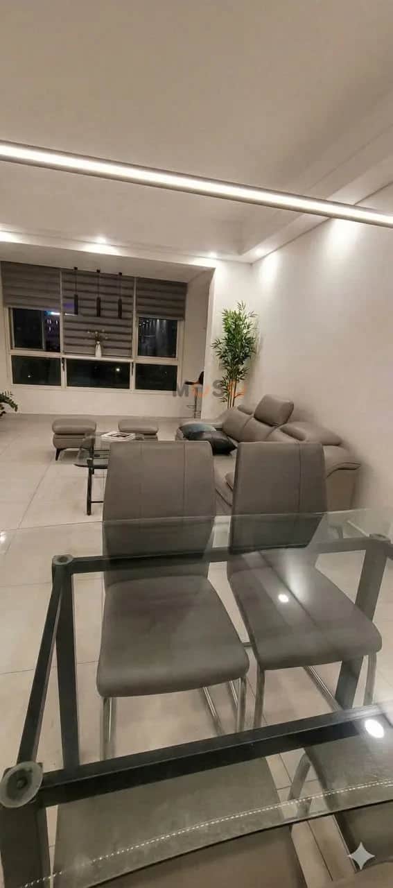Cho thuê căn hộ chung cư Nhật Tảo Quận 10, TP.HCM – 3 phòng ngủ, giá 14.5 triệu Cho thuê căn hộ chung cư Nhật Tảo Quận 10, TP.HCM – 3 phòng ngủ, giá 14.5 triệu