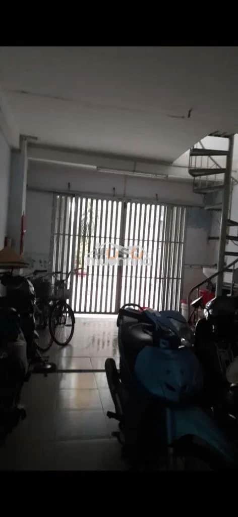 Cho thuê nhà hẻm Đường Ông Ích Khiêm Quận 11, TP.HCM – giá 1.9 triệu Cho thuê nhà hẻm Đường Ông Ích Khiêm Quận 11, TP.HCM – giá 1.9 triệu