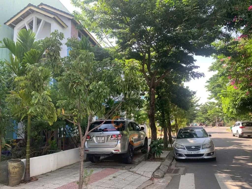 Cho thuê nhà mặt tiền Hòa Xuân Hoa Xuan, Da Nang – 3 phòng ngủ, giá 26 triệu — Hình 2 Cho thuê nhà mặt tiền Hòa Xuân Hoa Xuan, Da Nang – 3 phòng ngủ, giá 26 triệu — Hình 2