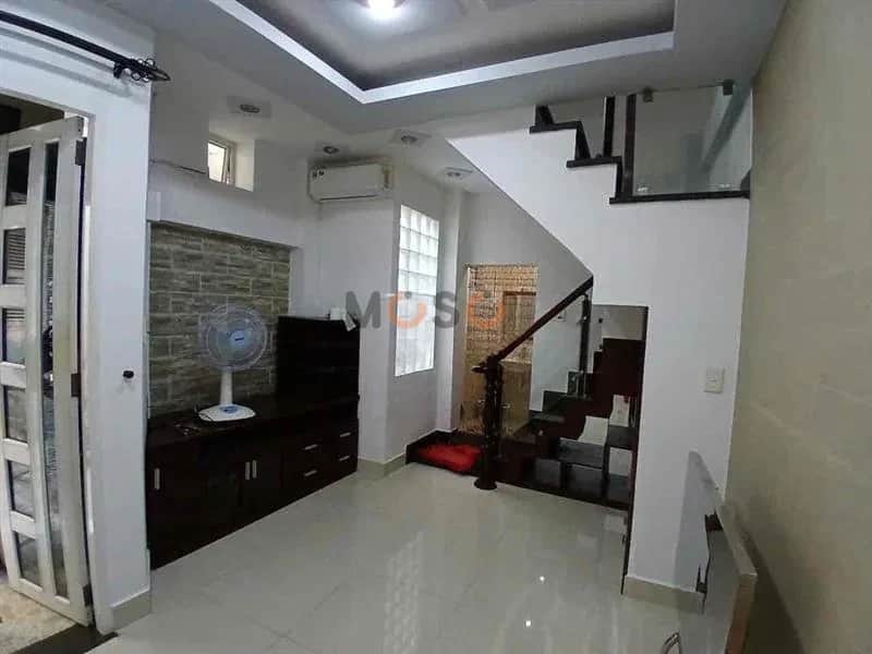 Cho thuê nhà hẻm Nguyễn Thị Minh Khai Quận 1, TP.HCM – 2 phòng ngủ, giá 12 triệu Cho thuê nhà hẻm Nguyễn Thị Minh Khai Quận 1, TP.HCM – 2 phòng ngủ, giá 12 triệu
