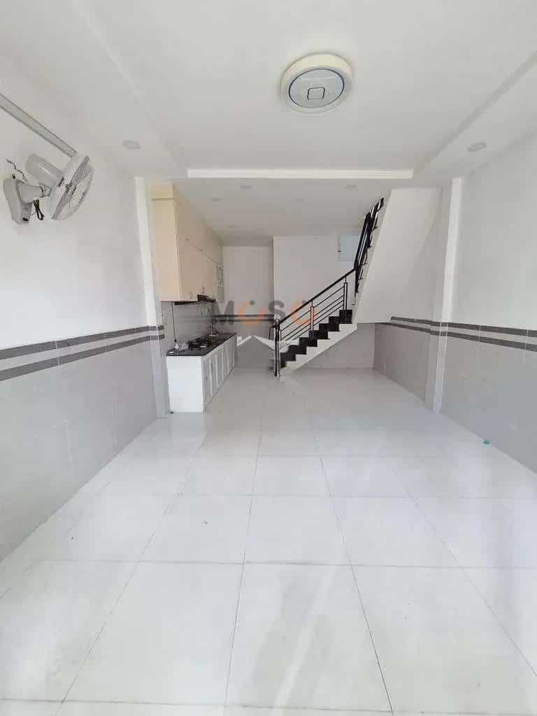 Cho thuê nhà hẻm Đường Phan Thị Hành Quận Tân Phú, TP.HCM – 3 phòng ngủ, giá 9 triệu — Hình 2 Cho thuê nhà hẻm Đường Phan Thị Hành Quận Tân Phú, TP.HCM – 3 phòng ngủ, giá 9 triệu — Hình 2