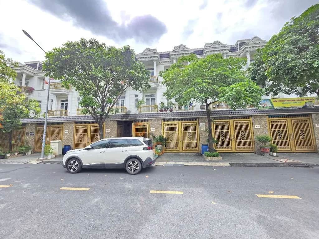Bán nhà hẻm Võ Thị Sáu Dĩ An, TP.HCM – 4 phòng ngủ, giá 7 tỷ Bán nhà hẻm Võ Thị Sáu Dĩ An, TP.HCM – 4 phòng ngủ, giá 7 tỷ