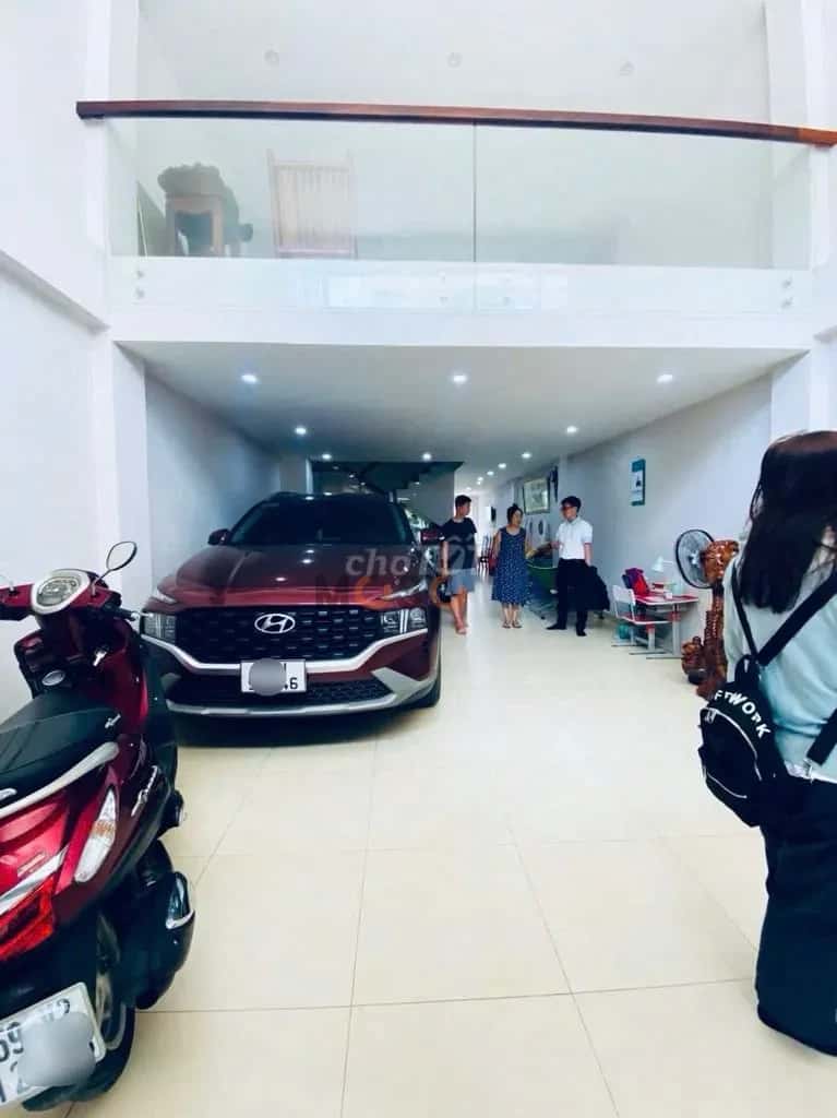 Cho thuê nhà mặt tiền Phạm Văn Hai Tân Bình, TP.HCM – 6 phòng ngủ, giá 26 triệu — Hình 2 Cho thuê nhà mặt tiền Phạm Văn Hai Tân Bình, TP.HCM – 6 phòng ngủ, giá 26 triệu — Hình 2