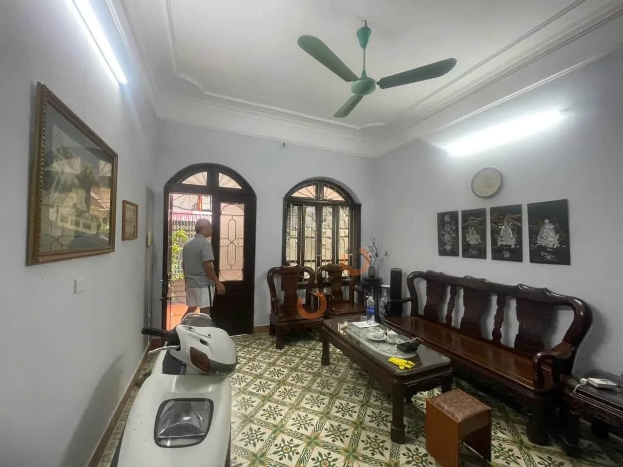 Cho thuê nhà hẻm Đường Trương Định Hoàng Mai, Hà Nội – 3 phòng ngủ, giá 13 triệu Cho thuê nhà hẻm Đường Trương Định Hoàng Mai, Hà Nội – 3 phòng ngủ, giá 13 triệu