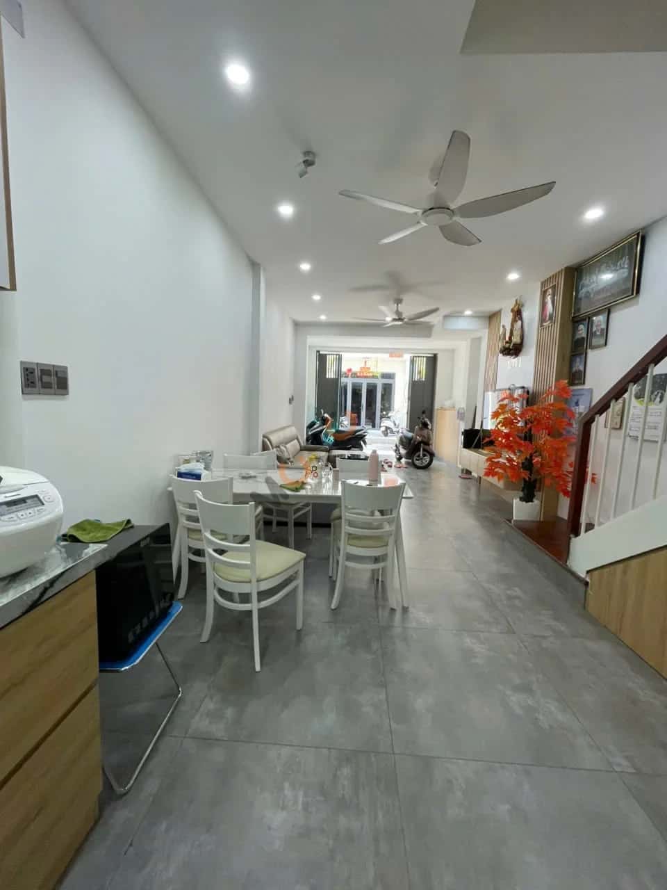 Bán nhà mặt tiền Lạc Long Quân Quận 11, TP.HCM – 2 phòng ngủ, giá 7.2 tỷ — Hình 3 Bán nhà mặt tiền Lạc Long Quân Quận 11, TP.HCM – 2 phòng ngủ, giá 7.2 tỷ — Hình 3