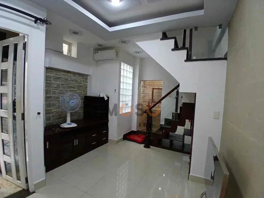 Cho thuê nhà hẻm Đường Nguyễn Thị Minh Khai Quận 1, TP.HCM – 2 phòng ngủ, giá 12 triệu Cho thuê nhà hẻm Đường Nguyễn Thị Minh Khai Quận 1, TP.HCM – 2 phòng ngủ, giá 12 triệu