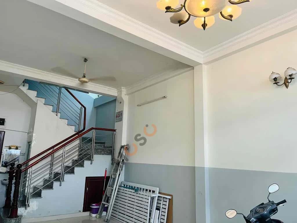 Bán nhà hẻm Ông Ích Khiêm Quận 11, TP.HCM – 5 phòng ngủ, giá 10 tỷ — Hình 2 Bán nhà hẻm Ông Ích Khiêm Quận 11, TP.HCM – 5 phòng ngủ, giá 10 tỷ — Hình 2