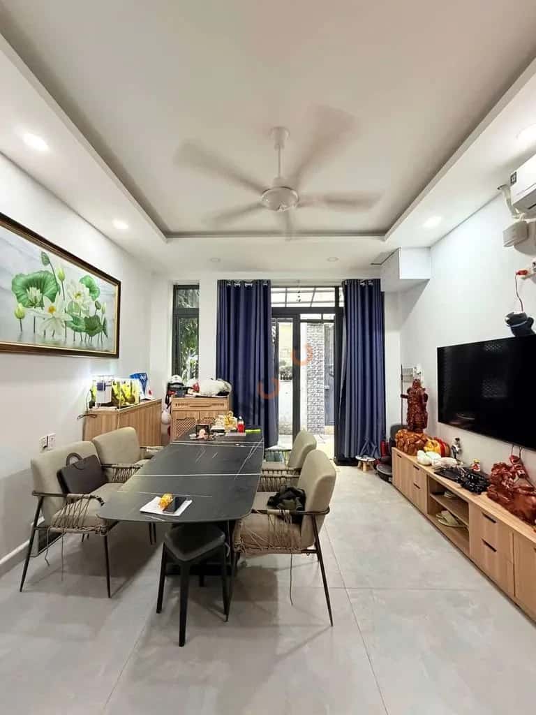 Bán nhà hẻm Đường Lê Văn Sỹ Tân Bình, TP.HCM – 4 phòng ngủ, giá 7.6 tỷ — Hình 3 Bán nhà hẻm Đường Lê Văn Sỹ Tân Bình, TP.HCM – 4 phòng ngủ, giá 7.6 tỷ — Hình 3