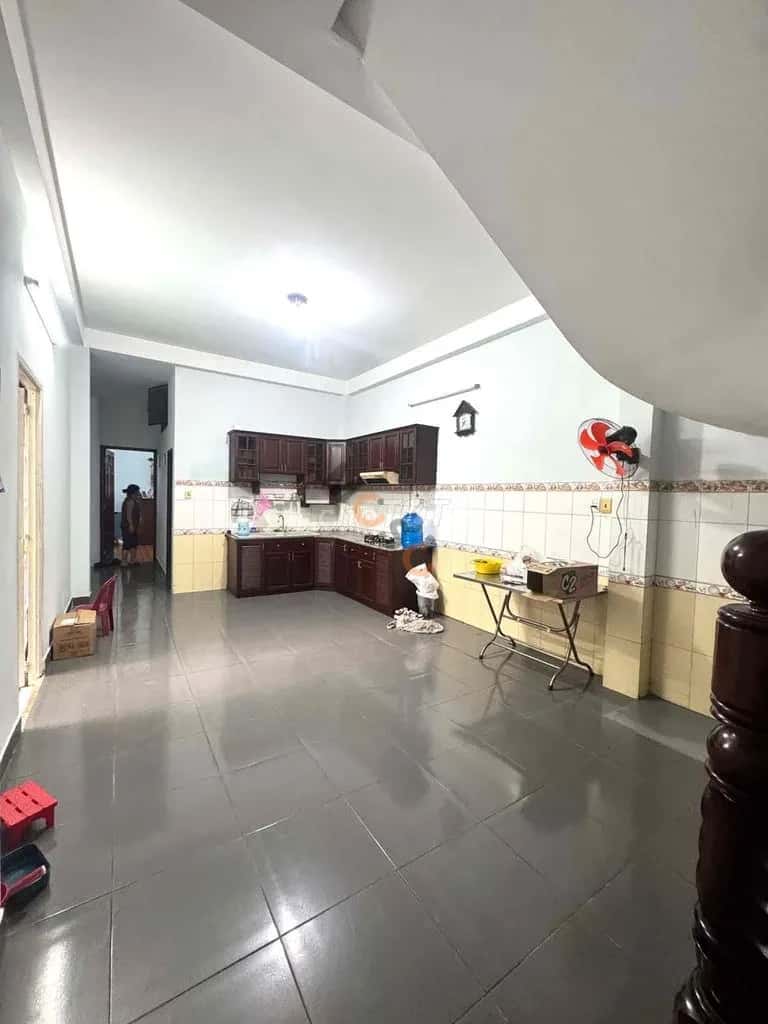 Cho thuê nhà mặt tiền Chiến Lược Bình Tân, TP.HCM – 4 phòng ngủ, giá 20 triệu — Hình 3 Cho thuê nhà mặt tiền Chiến Lược Bình Tân, TP.HCM – 4 phòng ngủ, giá 20 triệu — Hình 3