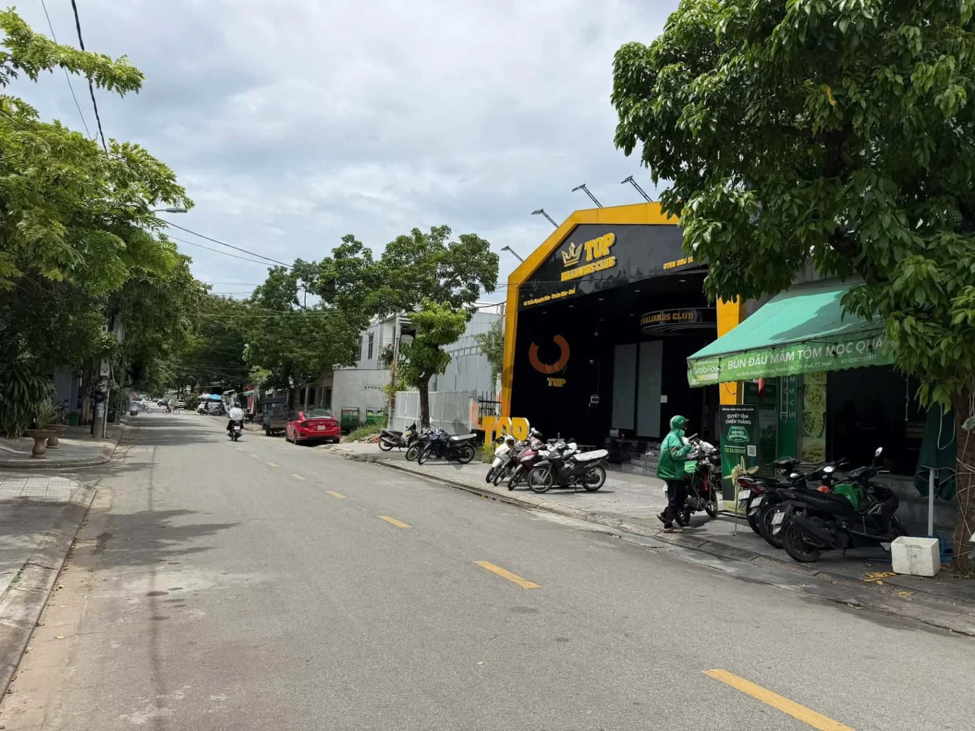 Bán nhà mặt tiền Trần Nguyên Đán Quận Phú Xuân, TP. Huế – 5 phòng ngủ, giá 14 tỷ — Hình 3 Bán nhà mặt tiền Trần Nguyên Đán Quận Phú Xuân, TP. Huế – 5 phòng ngủ, giá 14 tỷ — Hình 3