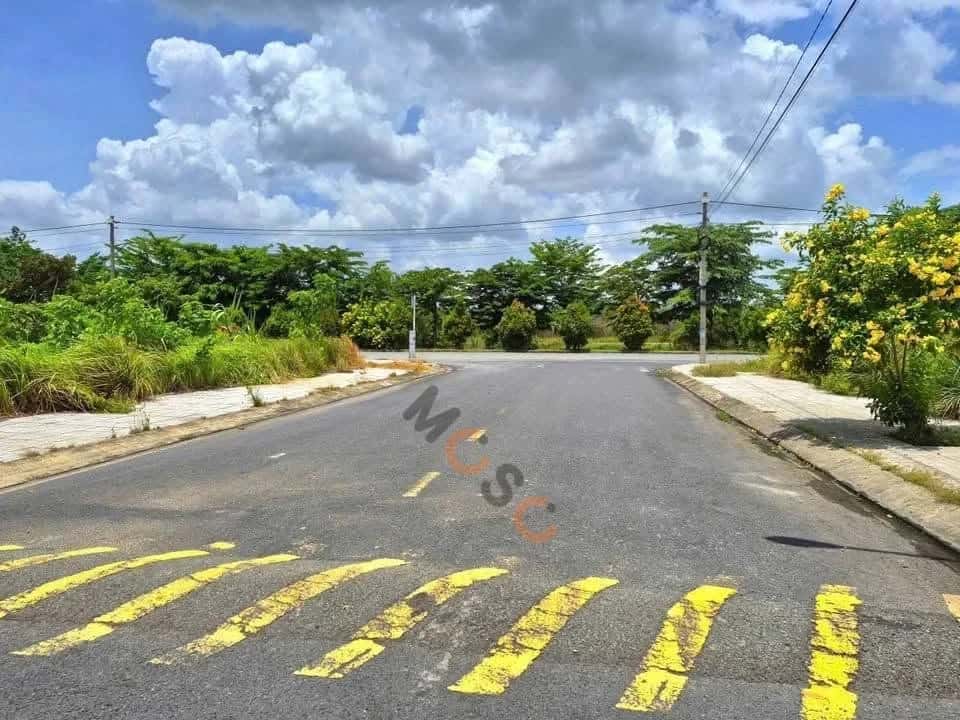 Bán đất đường D33 Huyện Đức Hòa, Long An – giá 1.3 tỷ — Hình 3 Bán đất đường D33 Huyện Đức Hòa, Long An – giá 1.3 tỷ — Hình 3