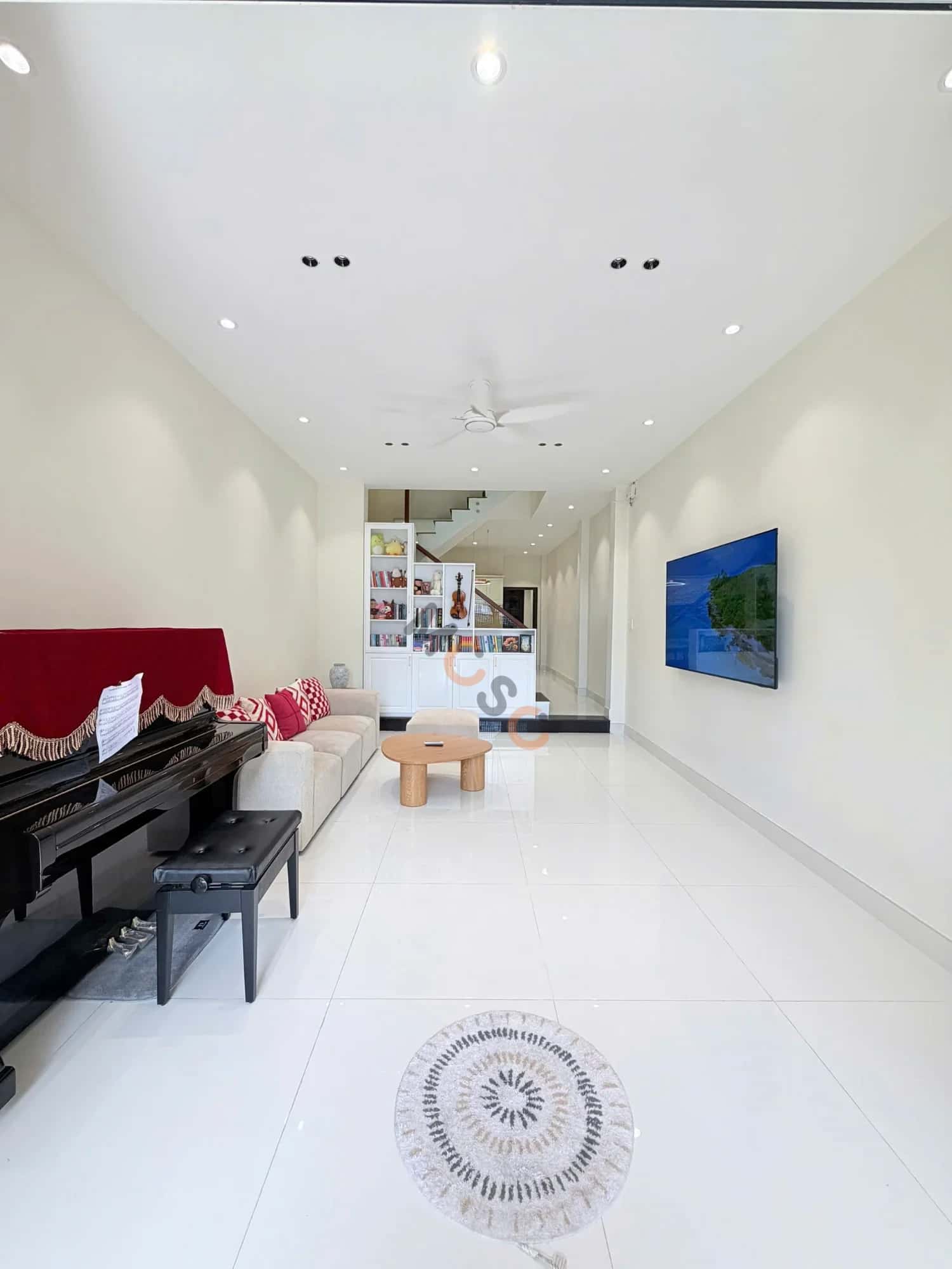 Bán nhà mặt tiền Nguyên Hồng Quận Thanh Khê, TP. Đà Nẵng – 4 phòng ngủ, giá 8.8 tỷ — Hình 2 Bán nhà mặt tiền Nguyên Hồng Quận Thanh Khê, TP. Đà Nẵng – 4 phòng ngủ, giá 8.8 tỷ — Hình 2