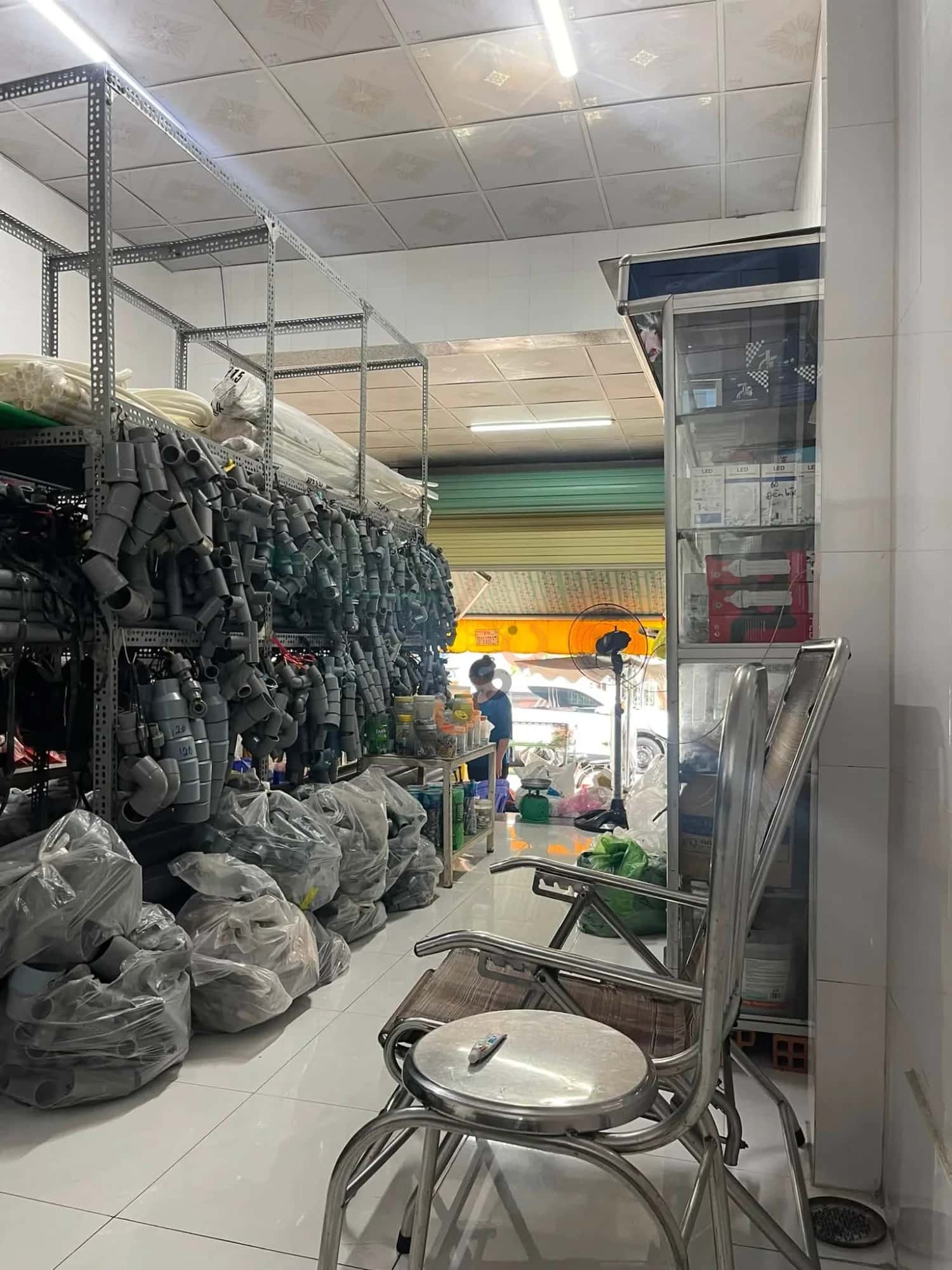 Bán nhà mặt tiền Chu Văn An Thành phố Rạch Giá, Kiên Giang – 1 phòng ngủ, giá 6.5 tỷ — Hình 2 Bán nhà mặt tiền Chu Văn An Thành phố Rạch Giá, Kiên Giang – 1 phòng ngủ, giá 6.5 tỷ — Hình 2