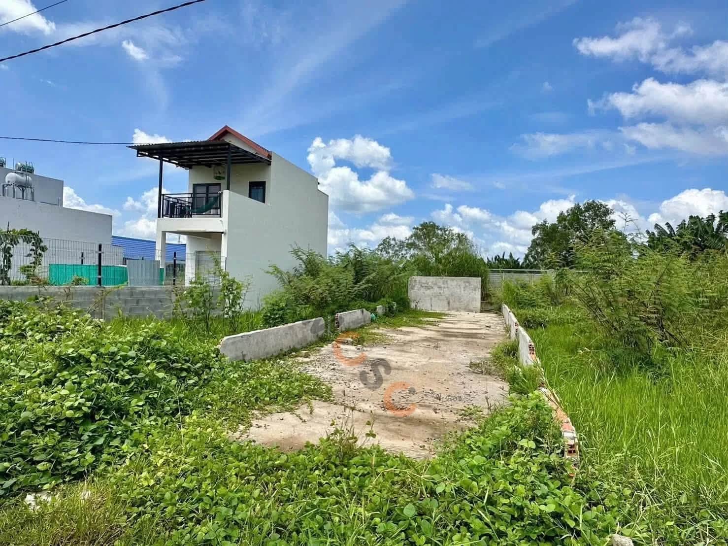 Bán đất Hẻm 82 Lê Văn Khuyên Thành phố Tân An, Long An – giá 780 triệu Bán đất Hẻm 82 Lê Văn Khuyên Thành phố Tân An, Long An – giá 780 triệu