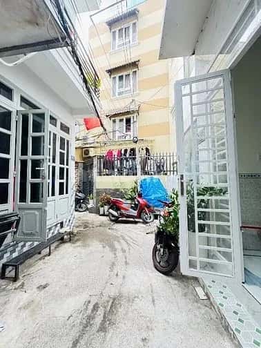 Cho thuê nhà hẻm Đường Nguyễn Hữu Cảnh Bình Thạnh, TP.HCM – giá 11 triệu — Hình 2 Cho thuê nhà hẻm Đường Nguyễn Hữu Cảnh Bình Thạnh, TP.HCM – giá 11 triệu — Hình 2