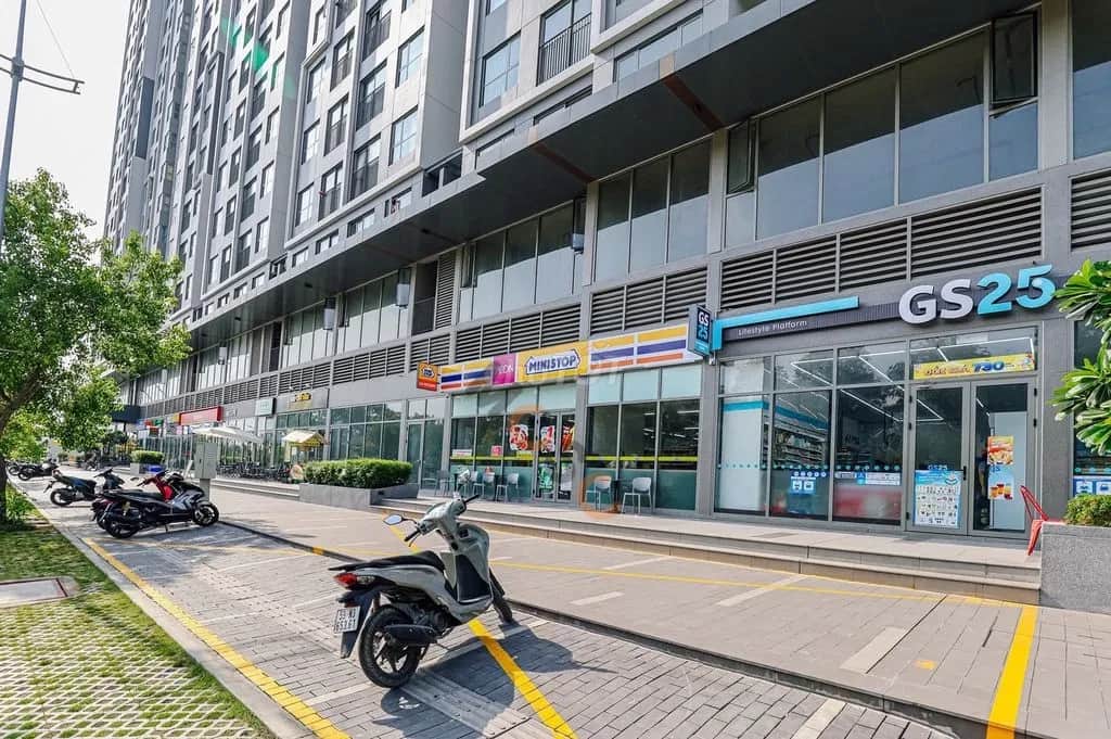 Cho thuê nhà mặt tiền Đường Tân Túc Huyện Bình Chánh, TP.HCM – 3 phòng ngủ, giá 20 triệu Cho thuê nhà mặt tiền Đường Tân Túc Huyện Bình Chánh, TP.HCM – 3 phòng ngủ, giá 20 triệu