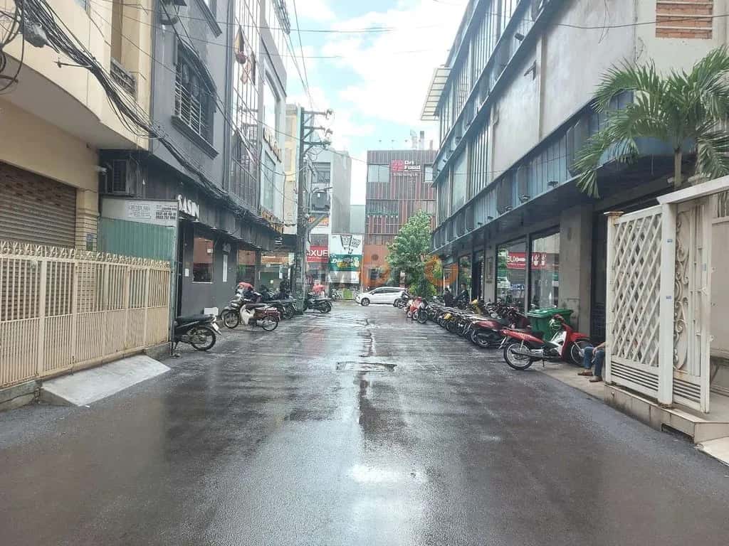 Cho thuê nhà hẻm Hẻm 343 Sư Vạn Hạnh Quận 10, TP.HCM – 5 phòng ngủ, giá 23.5 triệu — Hình 2 Cho thuê nhà hẻm Hẻm 343 Sư Vạn Hạnh Quận 10, TP.HCM – 5 phòng ngủ, giá 23.5 triệu — Hình 2