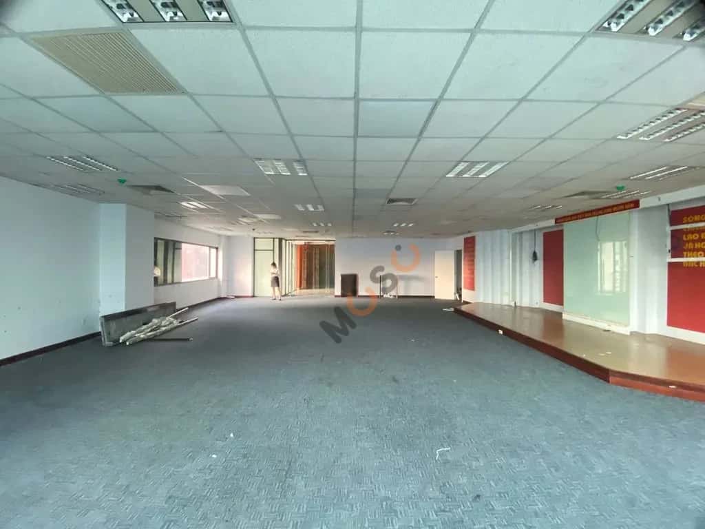 Cho thuê văn phòng Nguyễn Huệ Quận 1, TP.HCM – giá 120 triệu — Hình 3 Cho thuê văn phòng Nguyễn Huệ Quận 1, TP.HCM – giá 120 triệu — Hình 3