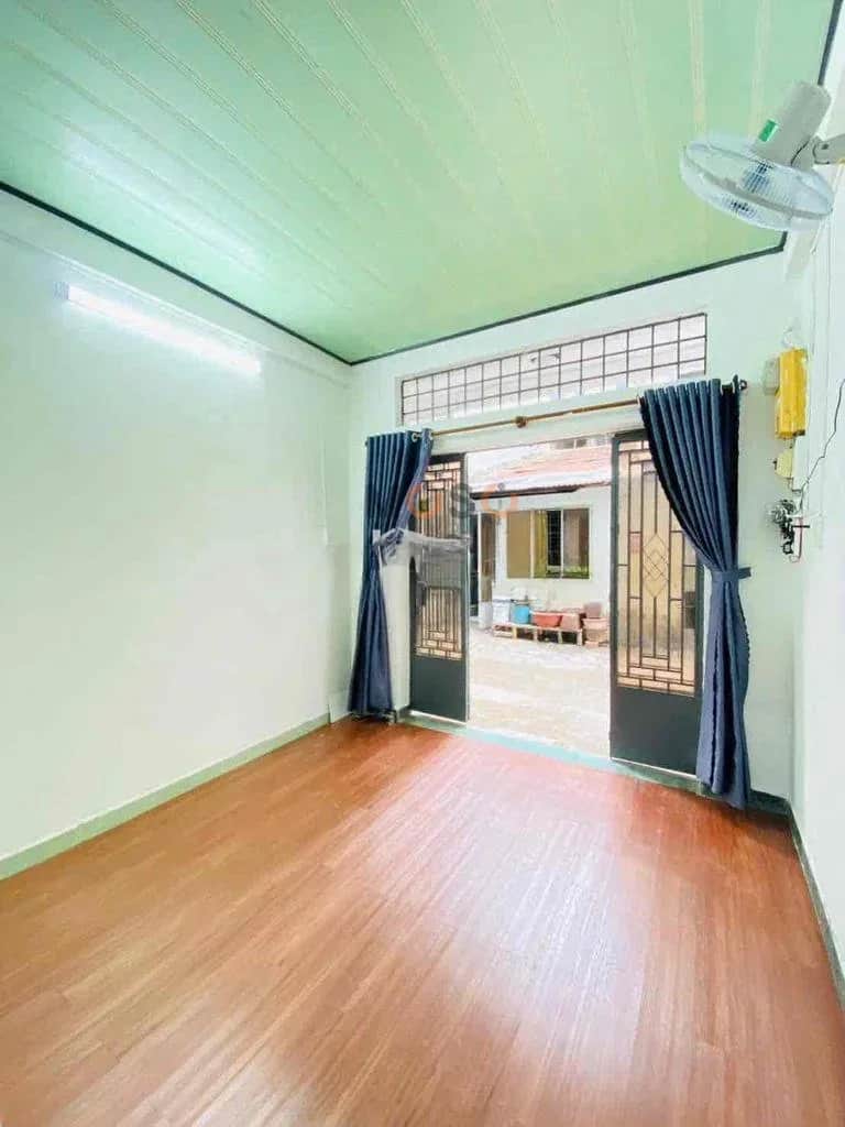 Cho thuê nhà hẻm Võ Thành Trang Quận Tân Bình, TP.HCM – 2 phòng ngủ, giá 10.5 triệu Cho thuê nhà hẻm Võ Thành Trang Quận Tân Bình, TP.HCM – 2 phòng ngủ, giá 10.5 triệu