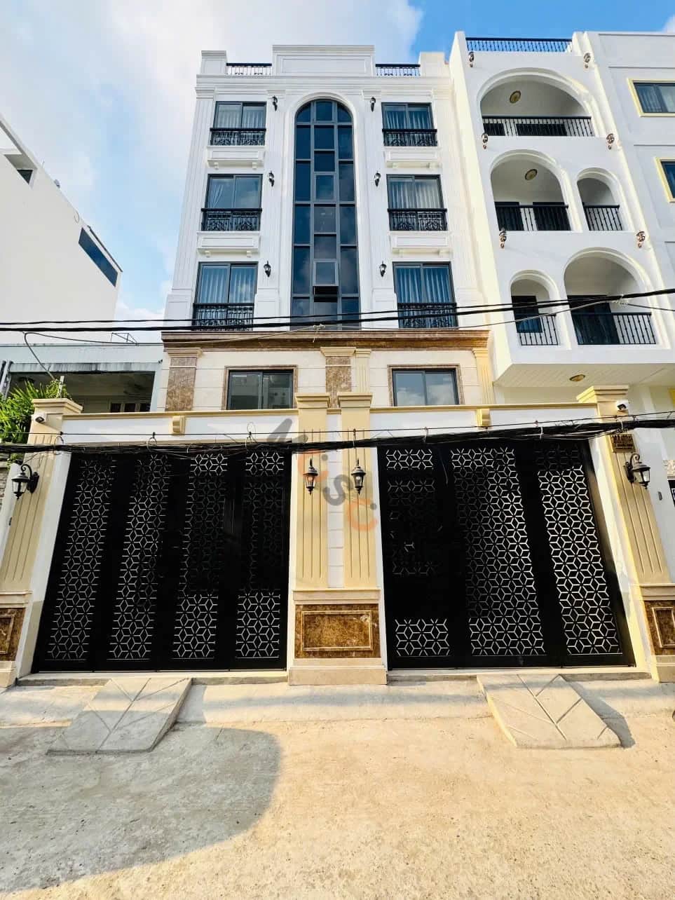 Bán nhà hẻm Lê Quang Định Quận Bình Thạnh, TP.HCM – 28 phòng ngủ, giá 45.5 tỷ Bán nhà hẻm Lê Quang Định Quận Bình Thạnh, TP.HCM – 28 phòng ngủ, giá 45.5 tỷ