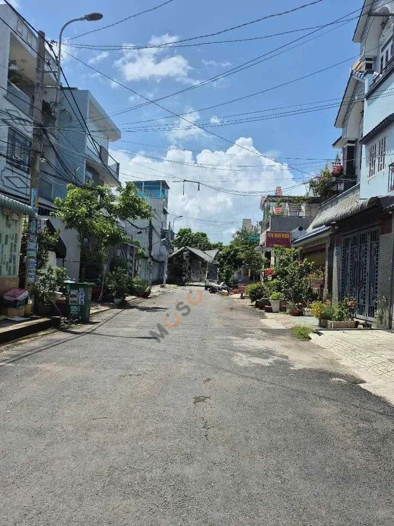 Cho thuê nhà hẻm Trần Văn Mười Huyện Hóc Môn, TP.HCM – 2 phòng ngủ, giá 5 triệu — Hình 3 Cho thuê nhà hẻm Trần Văn Mười Huyện Hóc Môn, TP.HCM – 2 phòng ngủ, giá 5 triệu — Hình 3