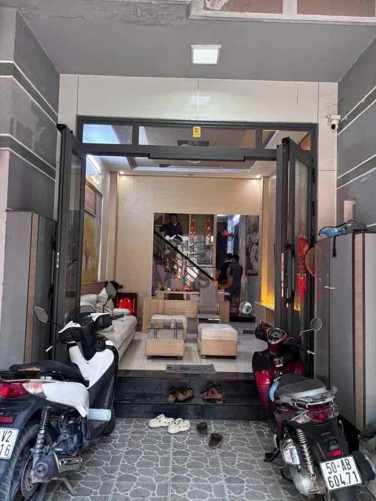 Cho thuê nhà mặt tiền Đường Số 3 Gò Vấp, TP.HCM – 4 phòng ngủ, giá 18 triệu — Hình 2 Cho thuê nhà mặt tiền Đường Số 3 Gò Vấp, TP.HCM – 4 phòng ngủ, giá 18 triệu — Hình 2