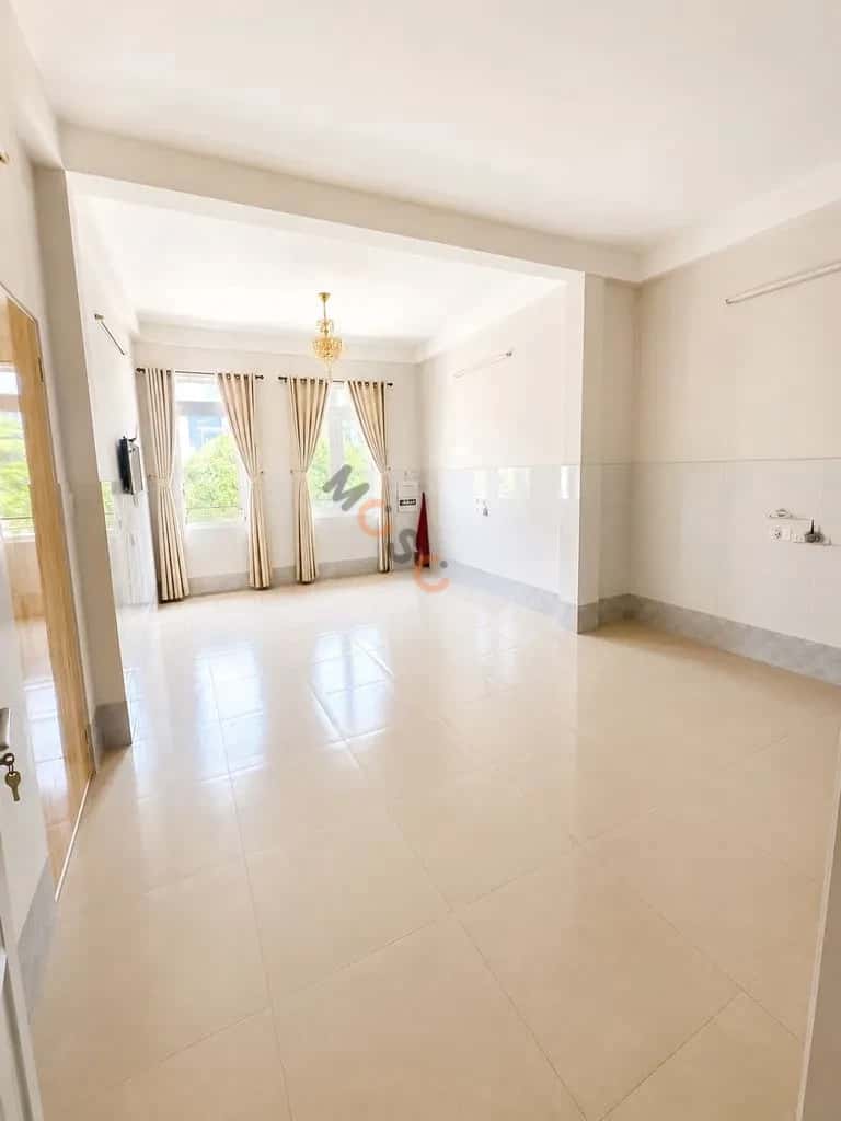 Cho thuê nhà mặt tiền Trần Quang Cơ Quận Tân Phú, TP.HCM – 5 phòng ngủ, giá 20 triệu — Hình 3 Cho thuê nhà mặt tiền Trần Quang Cơ Quận Tân Phú, TP.HCM – 5 phòng ngủ, giá 20 triệu — Hình 3