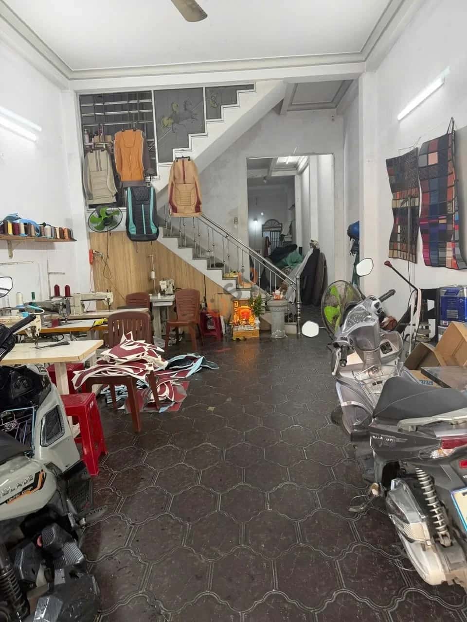 Bán nhà mặt tiền Lê Hồng Phong Thành phố Nha Trang, Khánh Hòa – 4 phòng ngủ, giá 13.5 tỷ — Hình 2 Bán nhà mặt tiền Lê Hồng Phong Thành phố Nha Trang, Khánh Hòa – 4 phòng ngủ, giá 13.5 tỷ — Hình 2