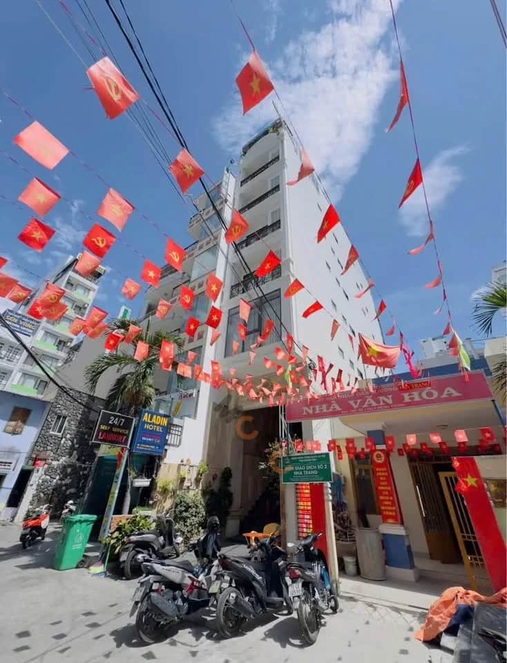 Bán nhà hẻm đường Hùng Vương Thành phố Nha Trang, Khánh Hòa – 18 phòng ngủ, giá 26 tỷ Bán nhà hẻm đường Hùng Vương Thành phố Nha Trang, Khánh Hòa – 18 phòng ngủ, giá 26 tỷ