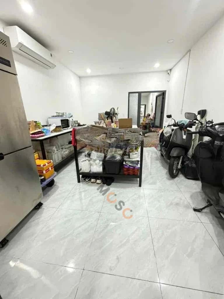 Cho thuê nhà hẻm Lý Thường Kiệt Quận Tân Bình, TP.HCM – 6 phòng ngủ, giá 15 triệu — Hình 2 Cho thuê nhà hẻm Lý Thường Kiệt Quận Tân Bình, TP.HCM – 6 phòng ngủ, giá 15 triệu — Hình 2