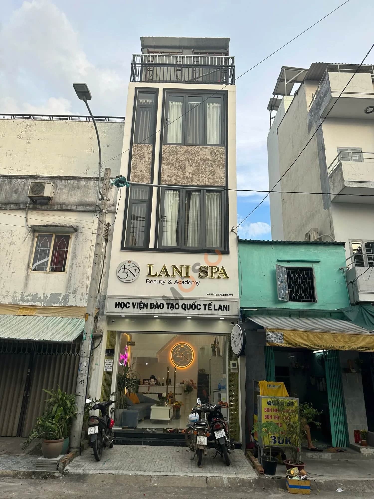 Bán nhà mặt tiền Trịnh Thị Tho Quận Tân Phú, TP.HCM – 4 phòng ngủ, giá 6.9 tỷ Bán nhà mặt tiền Trịnh Thị Tho Quận Tân Phú, TP.HCM – 4 phòng ngủ, giá 6.9 tỷ