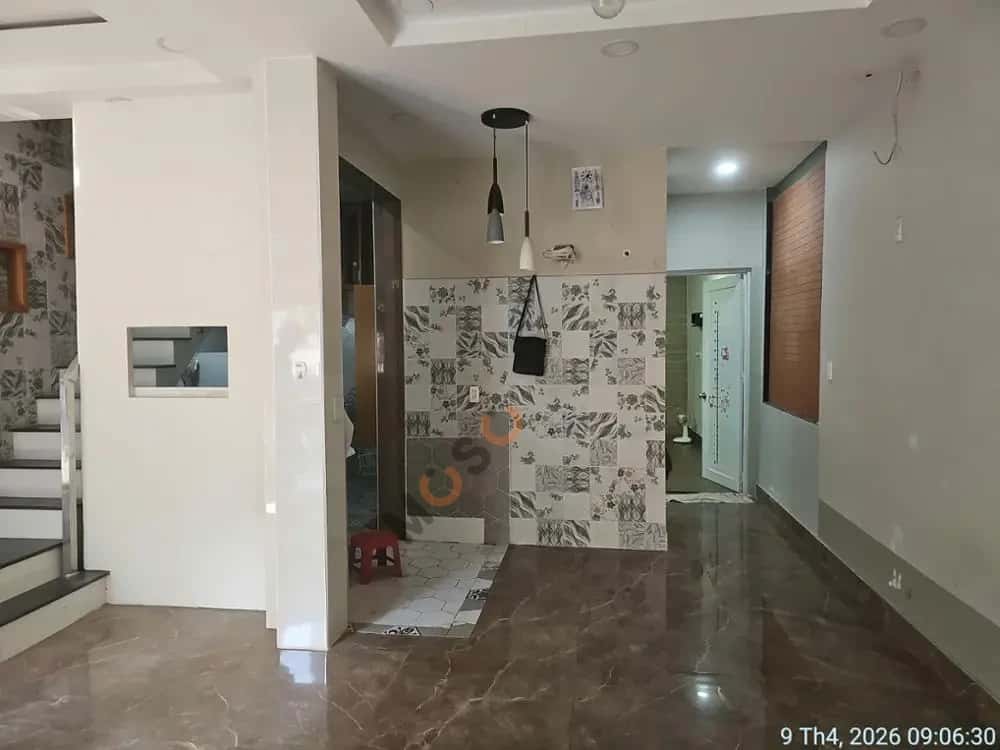 Bán nhà hẻm Lạc Long Quân Quận 11, TP.HCM – giá 5.4 tỷ — Hình 2 Bán nhà hẻm Lạc Long Quân Quận 11, TP.HCM – giá 5.4 tỷ — Hình 2