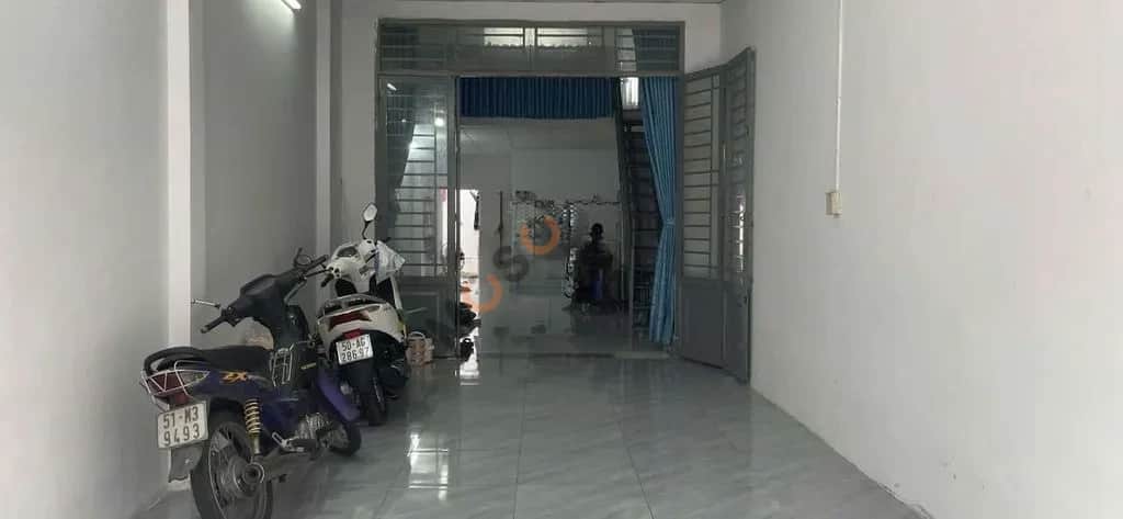 Cho thuê nhà mặt tiền Tân Thới Nhất 11 Quận 12, TP.HCM – 2 phòng ngủ, giá 8 triệu Cho thuê nhà mặt tiền Tân Thới Nhất 11 Quận 12, TP.HCM – 2 phòng ngủ, giá 8 triệu