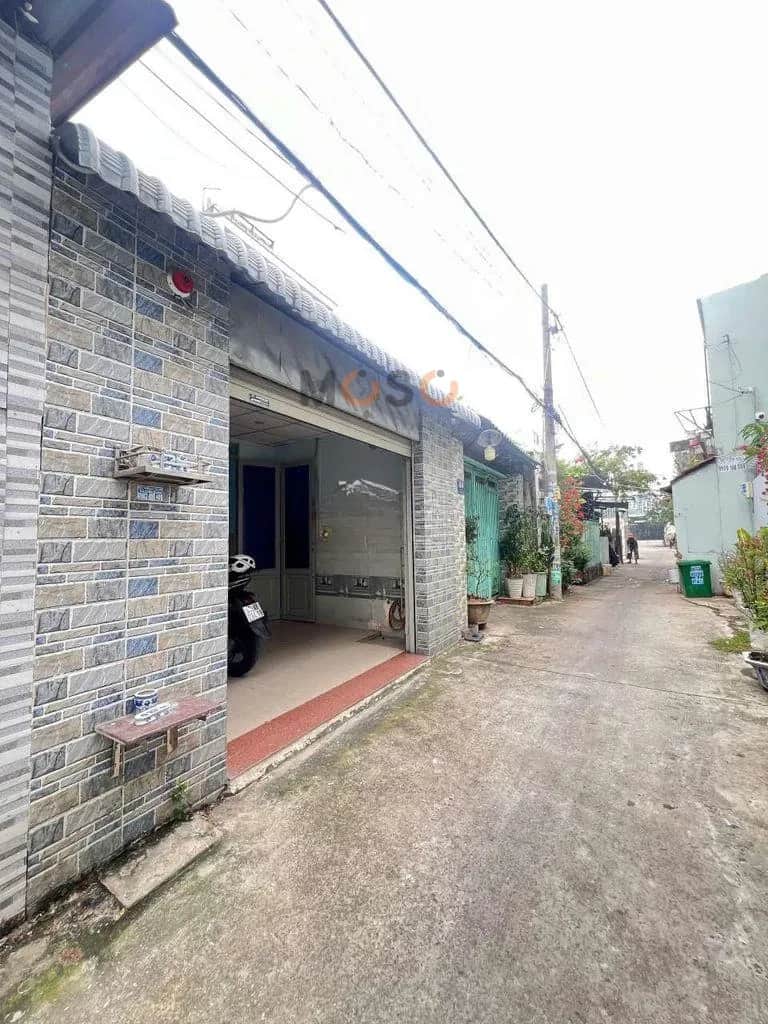 Cho thuê nhà hẻm Lý Thường Kiệt Huyện Hóc Môn, TP.HCM – 4 phòng ngủ, giá 6 triệu Cho thuê nhà hẻm Lý Thường Kiệt Huyện Hóc Môn, TP.HCM – 4 phòng ngủ, giá 6 triệu