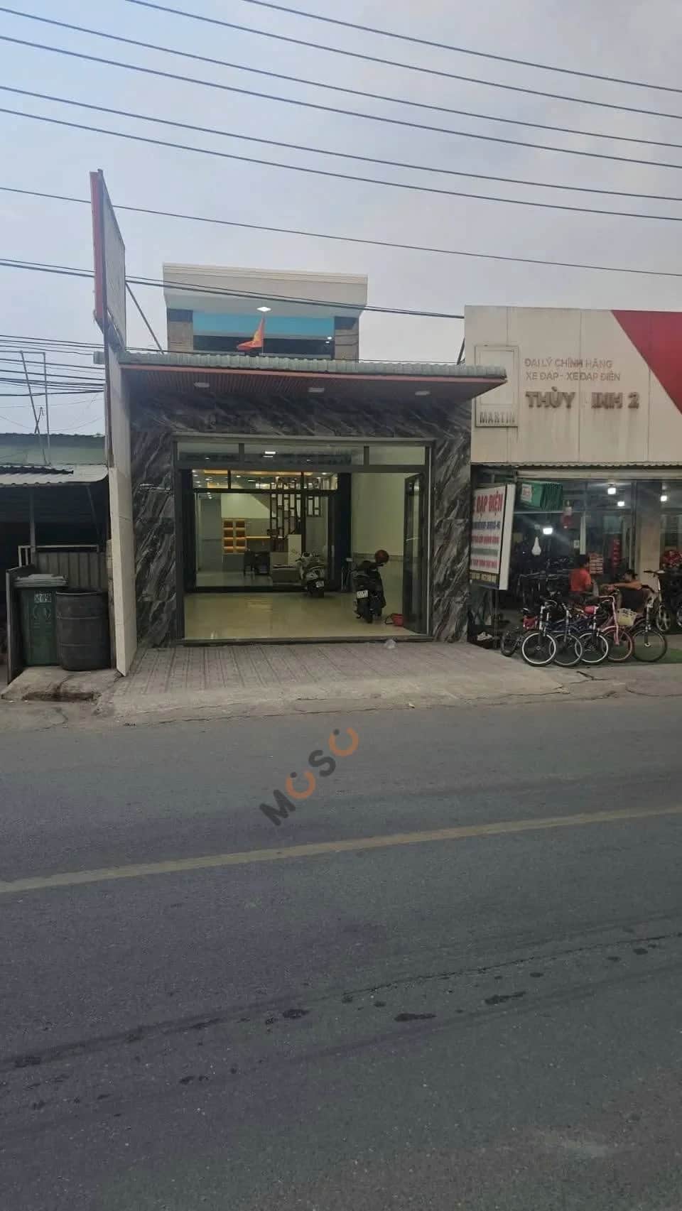 Bán nhà mặt tiền Liên Huyện Thành phố Dĩ An, Bình Dương – 3 phòng ngủ, giá 8 tỷ Bán nhà mặt tiền Liên Huyện Thành phố Dĩ An, Bình Dương – 3 phòng ngủ, giá 8 tỷ