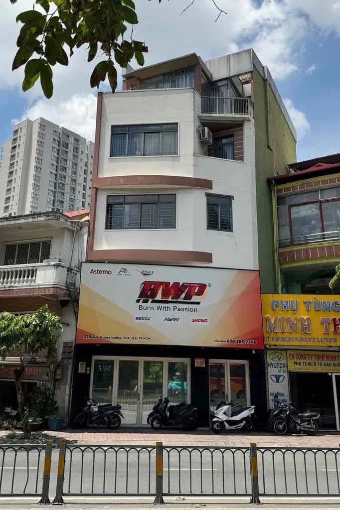Cho thuê nhà mặt tiền Đường Kinh Dương Vương Quận 6, TP.HCM – 8 phòng ngủ, giá 45 triệu — Hình 2 Cho thuê nhà mặt tiền Đường Kinh Dương Vương Quận 6, TP.HCM – 8 phòng ngủ, giá 45 triệu — Hình 2