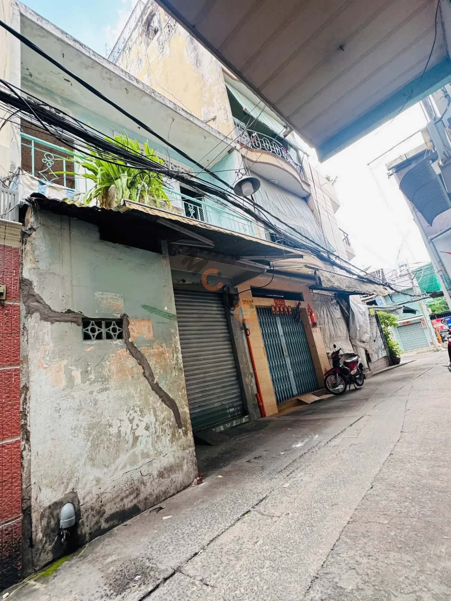 Bán nhà hẻm Lò Siêu Quận 11, TP.HCM – 3 phòng ngủ, giá 3.8 tỷ — Hình 2 Bán nhà hẻm Lò Siêu Quận 11, TP.HCM – 3 phòng ngủ, giá 3.8 tỷ — Hình 2