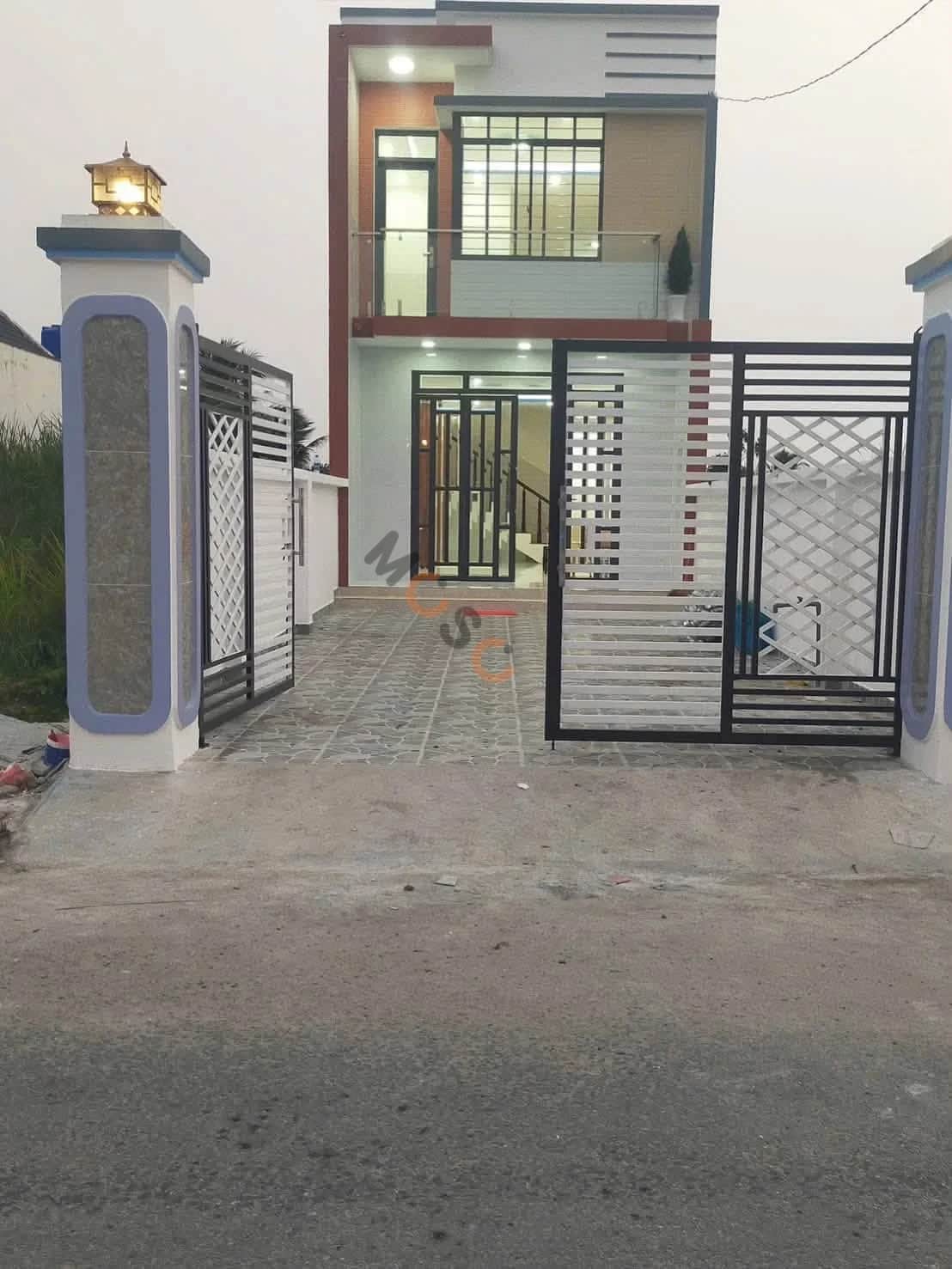 Bán nhà mặt tiền đường Cầu Tam Bình Huyện Cần Đước, Long An – 3 phòng ngủ, giá 2.5 tỷ Bán nhà mặt tiền đường Cầu Tam Bình Huyện Cần Đước, Long An – 3 phòng ngủ, giá 2.5 tỷ