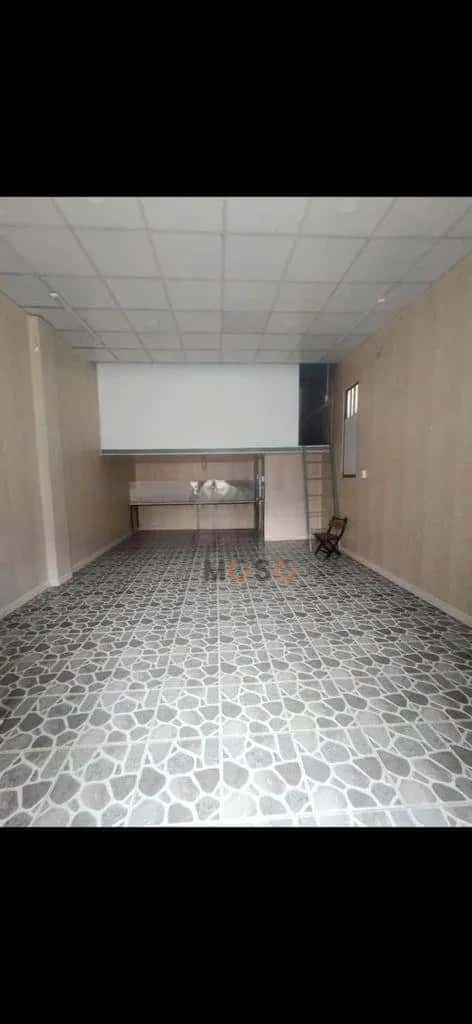 Cho thuê nhà mặt tiền Nguyễn Trãi Dĩ An, TP.HCM – giá 5 triệu — Hình 2 Cho thuê nhà mặt tiền Nguyễn Trãi Dĩ An, TP.HCM – giá 5 triệu — Hình 2