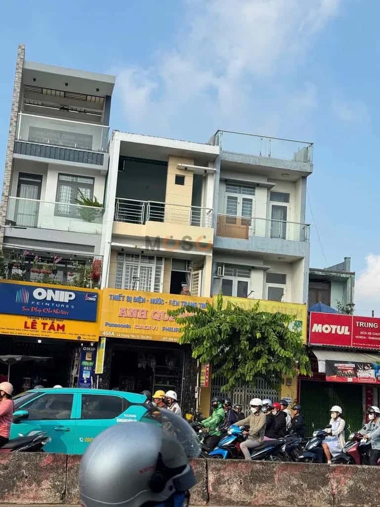 Cho thuê nhà mặt tiền Đường Lê Trọng Tấn Quận Tân Phú, TP.HCM – 5 phòng ngủ, giá 25 triệu — Hình 2 Cho thuê nhà mặt tiền Đường Lê Trọng Tấn Quận Tân Phú, TP.HCM – 5 phòng ngủ, giá 25 triệu — Hình 2