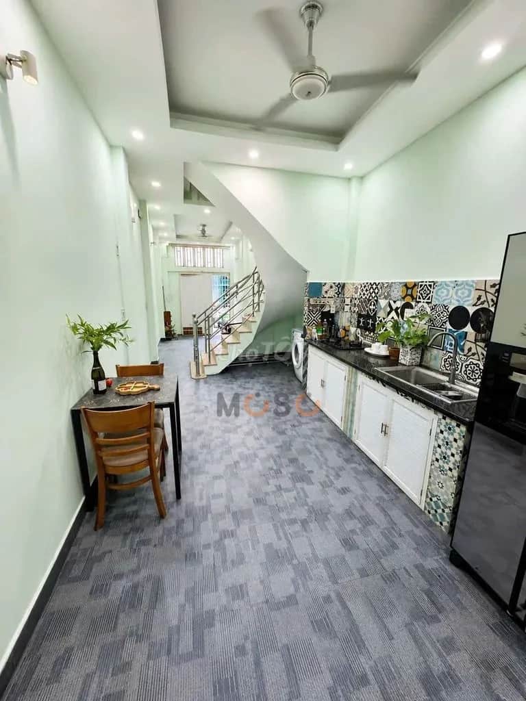 Cho thuê nhà hẻm Đường Trường Sa Quận Bình Thạnh, TP.HCM – 2 phòng ngủ, giá 14.5 triệu Cho thuê nhà hẻm Đường Trường Sa Quận Bình Thạnh, TP.HCM – 2 phòng ngủ, giá 14.5 triệu