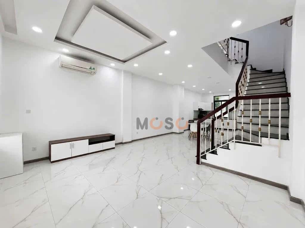 Cho thuê nhà hẻm Song Hành Quận 2 cũ, TP.HCM – 5 phòng ngủ, giá 32 triệu — Hình 2 Cho thuê nhà hẻm Song Hành Quận 2 cũ, TP.HCM – 5 phòng ngủ, giá 32 triệu — Hình 2