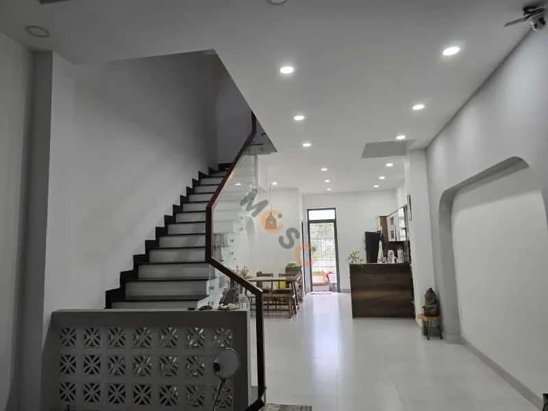 Cho thuê nhà hẻm Đường Số 898 Thủ Đức, TP.HCM – 4 phòng ngủ, giá 15 triệu — Hình 2 Cho thuê nhà hẻm Đường Số 898 Thủ Đức, TP.HCM – 4 phòng ngủ, giá 15 triệu — Hình 2