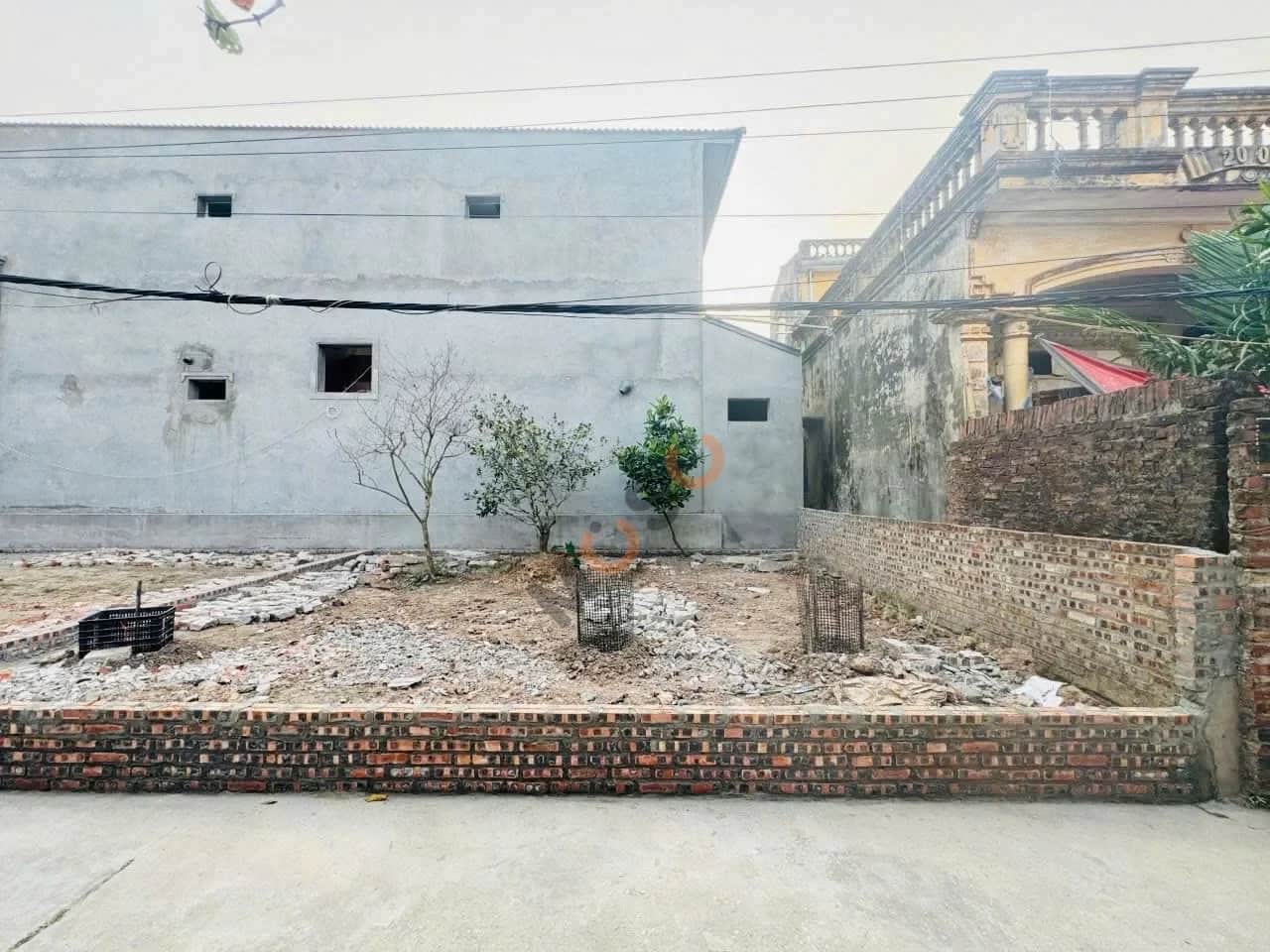 Bán đất Thôn Hòa Bình Thượng Huyện Văn Giang, Hưng Yên – giá 2.4 tỷ Bán đất Thôn Hòa Bình Thượng Huyện Văn Giang, Hưng Yên – giá 2.4 tỷ