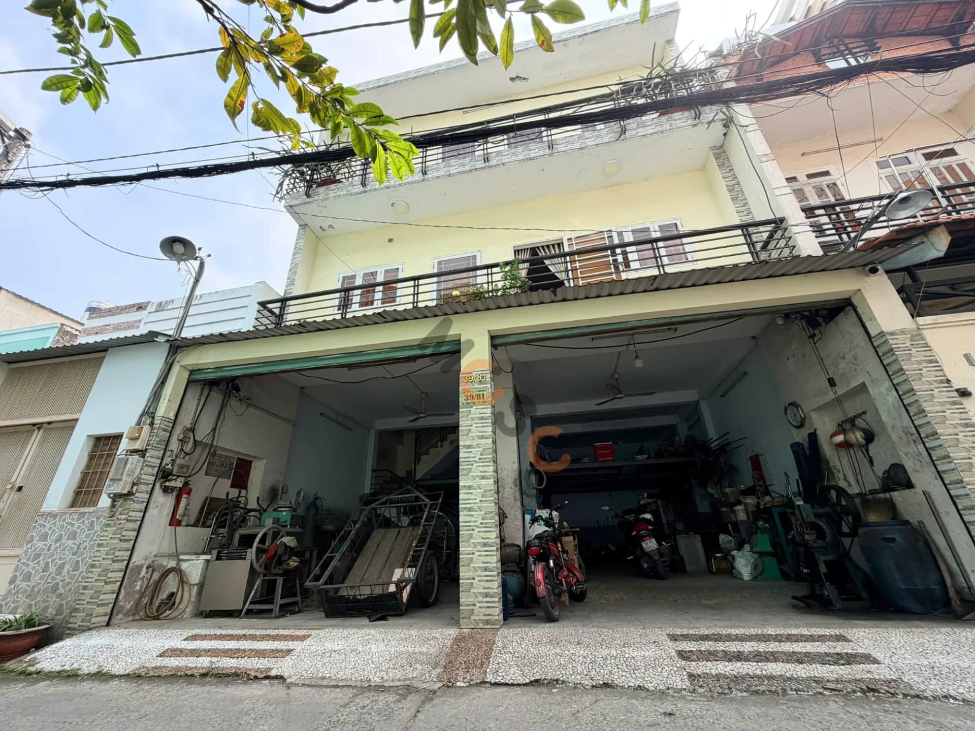 Bán nhà hẻm Lô Tư Quận Bình Tân, TP.HCM – 3 phòng ngủ, giá 10 tỷ Bán nhà hẻm Lô Tư Quận Bình Tân, TP.HCM – 3 phòng ngủ, giá 10 tỷ