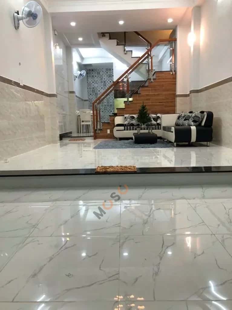 Cho thuê nhà hẻm CMT8 Quận 3, Ho Chi Minh – 5 phòng ngủ, giá 22 triệu — Hình 2 Cho thuê nhà hẻm CMT8 Quận 3, Ho Chi Minh – 5 phòng ngủ, giá 22 triệu — Hình 2
