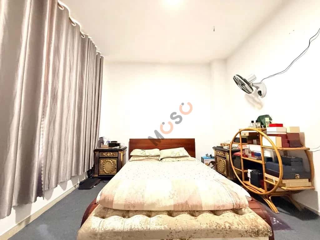Bán nhà hẻm Quốc lộ 22 Huyện Hóc Môn, TP.HCM – 6 phòng ngủ, giá 5.6 tỷ — Hình 3 Bán nhà hẻm Quốc lộ 22 Huyện Hóc Môn, TP.HCM – 6 phòng ngủ, giá 5.6 tỷ — Hình 3